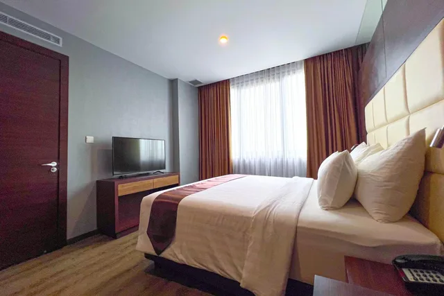 Suite, Asialink Hotel By Prasanthi 5/10