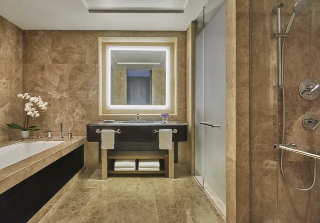 غرفة بريميير بسرير كينج، Four Seasons Hotel Casablanca 2/2
