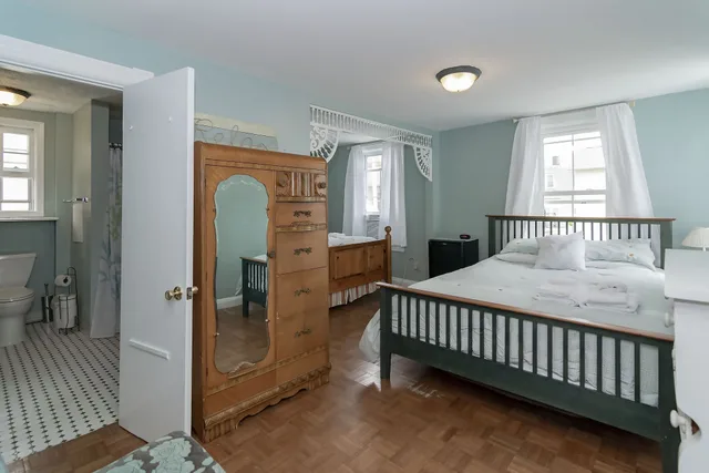 Beach, Garden, Standard, Quadruple, 2 Queen Beds، The Inn at Ocean Grove 2/8