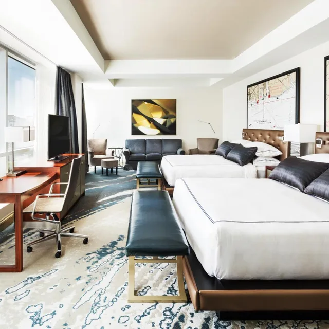 غرفة تنفيذية بسريرين كينج، The Tennessean Personal Luxury Hotel 1/3