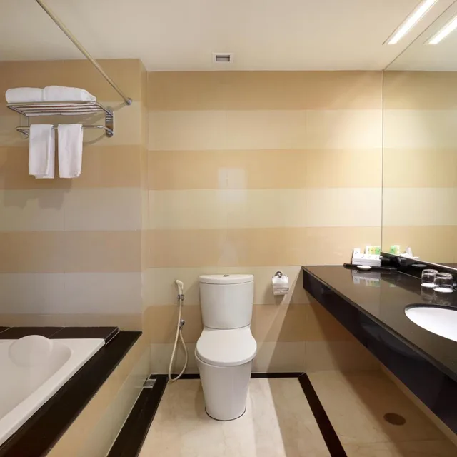 غرفة سوبيريور ديلوكس مزدوجة، SWISS-BELHOTEL MALEOSAN MANADO 10/10