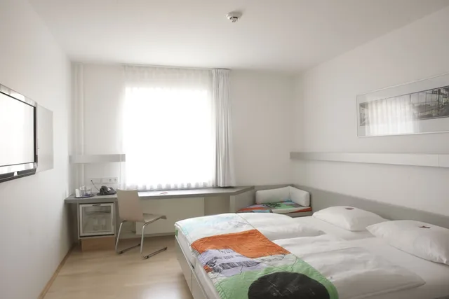 Comfort, Twin Beds, Berliner Hof 3/7