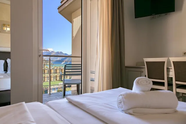 غرفة سوبيريور بسريرين منفصلين، Hotel Sogno Del Benaco 3/4