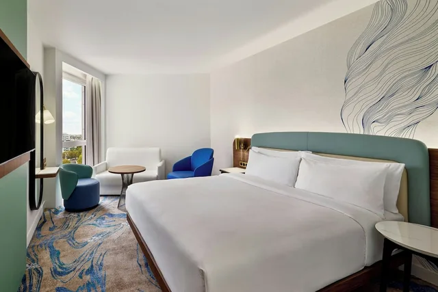 غرفة تنفيذية بسرير كينج، Le Meridien Paris Arc De Triomphe 3/6