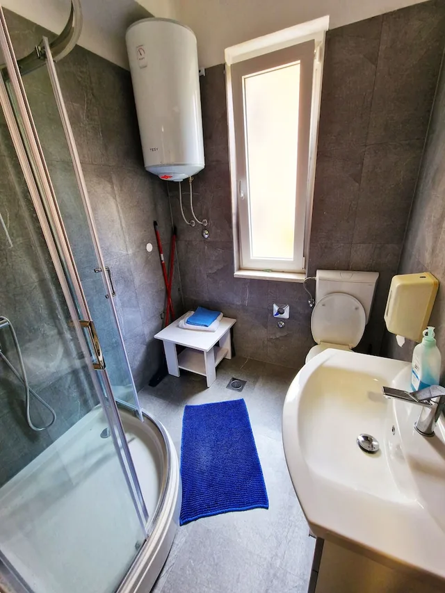 غرفة ثلاثية بثلاثة أسرّة بحمام مشترك، Croparadise Hostel 2/3