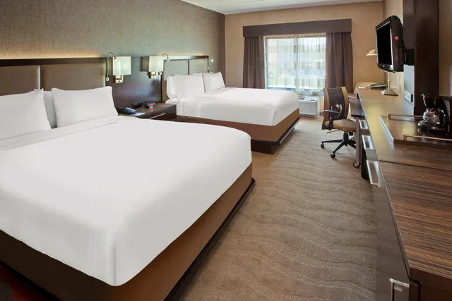 Room, Double Bed, Accessible, Holiday Inn Express Hotel And Suites Columbus Edinburgh 1/2