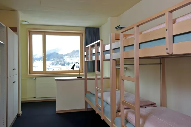 سكن مشترك مختلط بأربعة أسرّة وسريرين مزدوجين بحمام مشترك، Youth Hostel 1/1