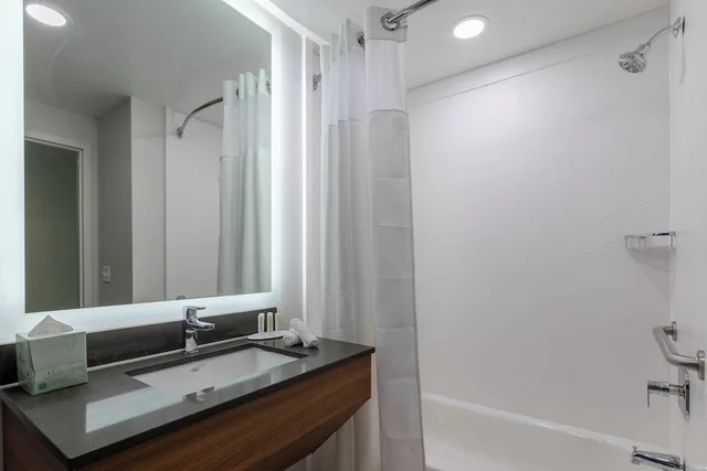 Room, King Bed, Accessible, Fairfield Inn & Suites By Marriott Atlanta Stonecrest 2/3