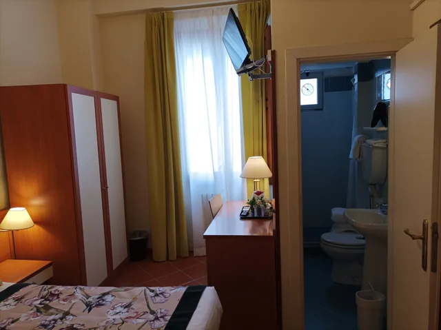 Old, Economy, Single, Single Bed, Hotel Maxim 4/7