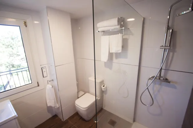 Room, Double or Twin Bed, HOTEL INFFINIT SANXENXO PLAYA 5/8