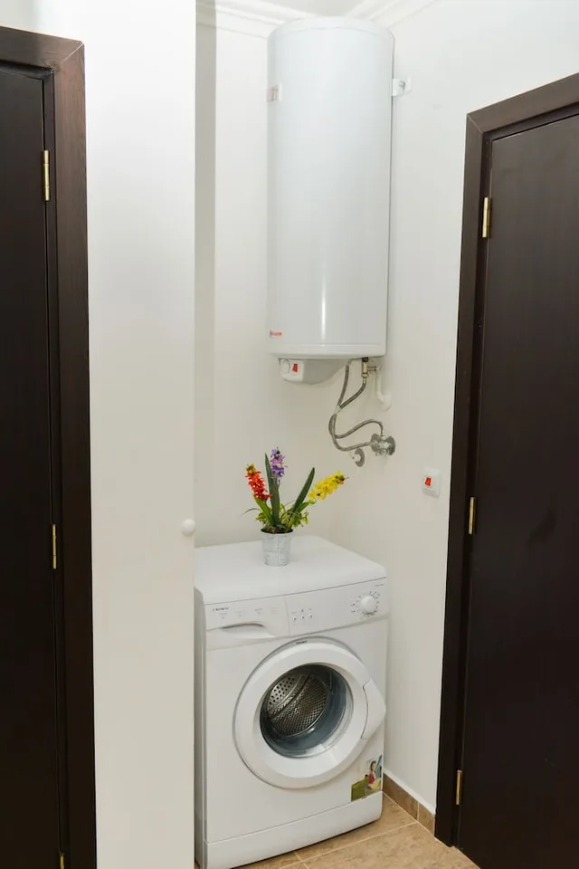 شقة بسرير مزدوج بإطلالة على المسبح بشرفة بغرفة نوم واحدة بمطبخ صغير، Olymp Apartcomplex 4/4