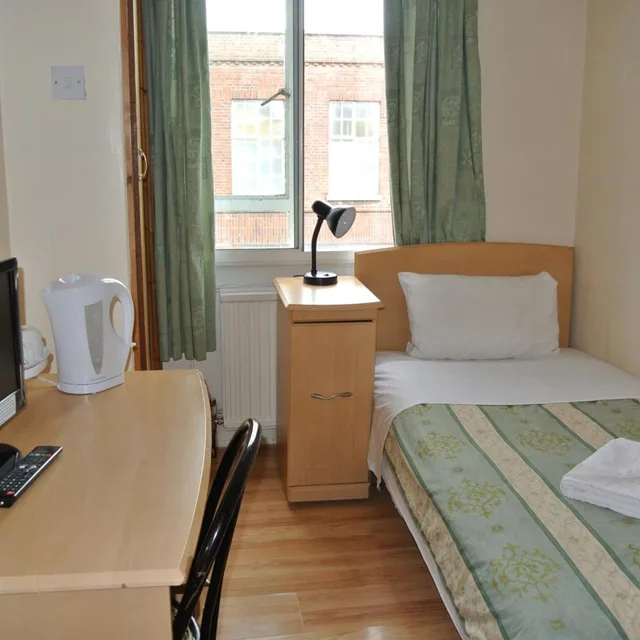 غرفة مفردة بحمام مشترك، The Belgrove Hotel 1/2