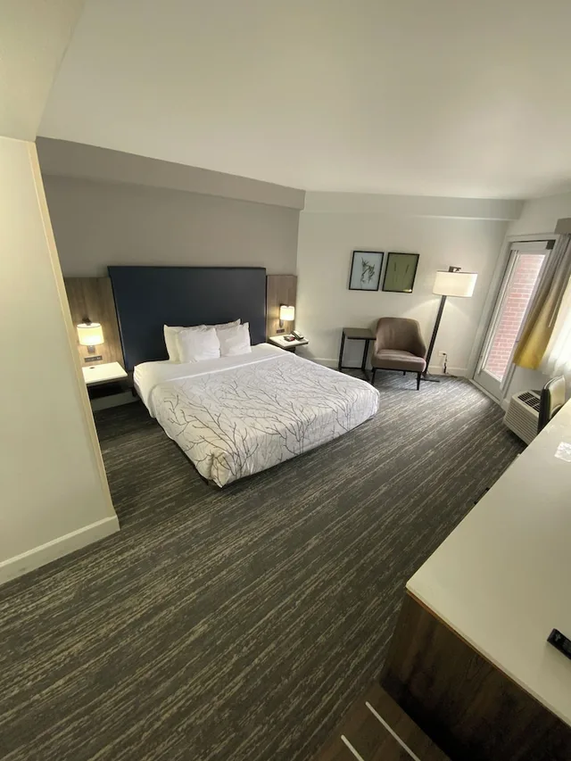 غرفة قياسية بسرير كينج بشرفة لذوي الإعاقة، Best Western Denver East 7/10