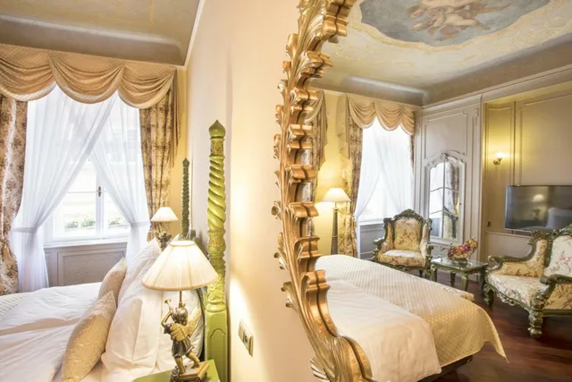 جناح جونيور، Iron Gate Hotel And Suites 4/7