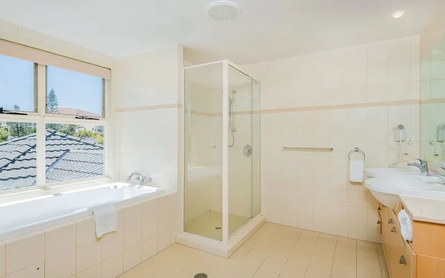 3 Bedrooms, Apartment, 2 Queen and Twin Beds, Ocean Front، THE SANDS RESORT 7/7