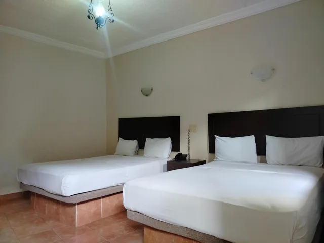 Standard, Triple, OYO Hotel Plaza Veracruz Centro Historico 3/10