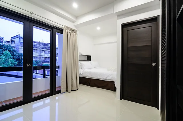 Superior, Queen Bed, UMA Residence 1/2