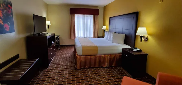 غرفة بسرير كينج، Best Western Executive Inn and Suites 2/2
