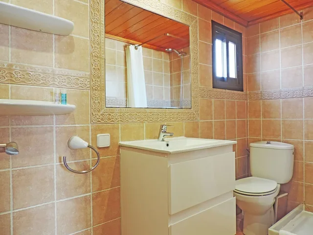 بنتهاوس بسرير مزدوج بإطلالة على البحر بغرفة نوم واحدة، Marblau Hostal 2/2