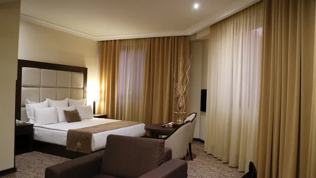 استوديو ركني بسرير كينج مع أريكة، National by Stellar Hotels, Yerevan 2/6