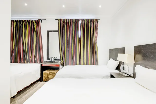 غرفة قياسية ثلاثية، London Shelton Hotel, Finsbury Park 4/6