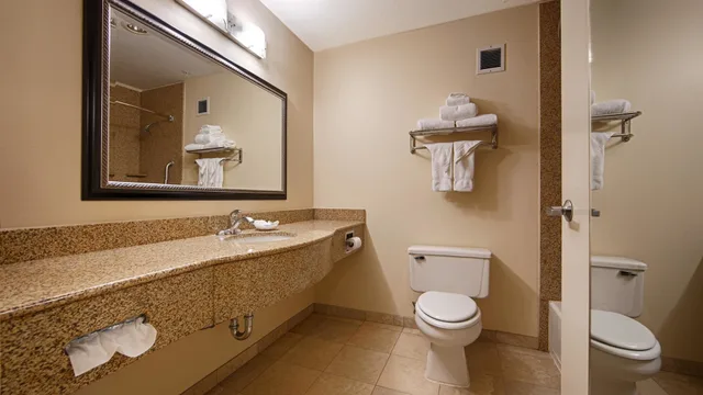 غرفة قياسية بسريرين كوين لذوي الإعاقة، Best Western Porterville Inn 7/8