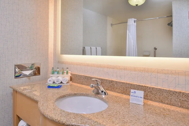 Standard, King Bed, Holiday Inn Express Stockton Southeast 2/3