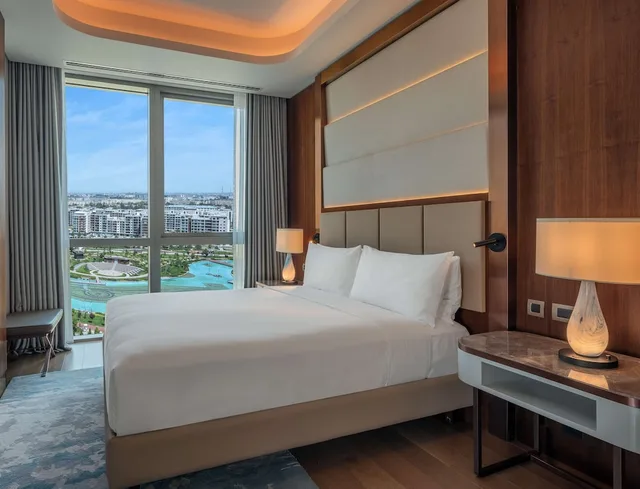 جناح بسرير كينج بإطلالة على المتنزه، Hilton Tashkent City Tashkent 2/3