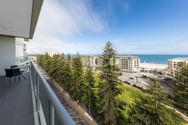 Oaks Glenelg Liberty Suites, Adelaide 77/80