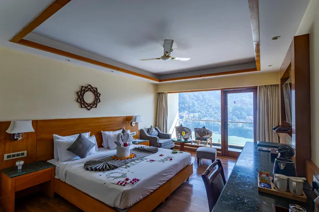 غرفة تنفيذية، Laxman Jhula Divine Resort 3/3