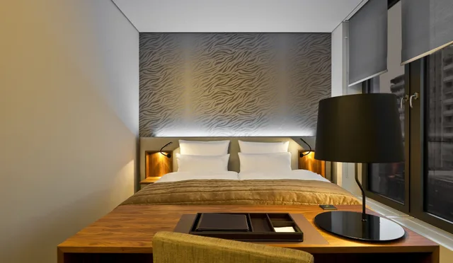 غرفة كومفورت بسريرين منفصلين، COSMO Hotel Berlin Mitte 1/4