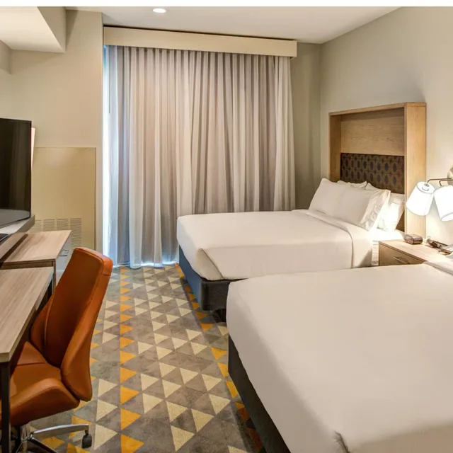 جناح لذوي الإعاقة، Holiday Inn Hotel Suites Houston West Katy Mills 2/6