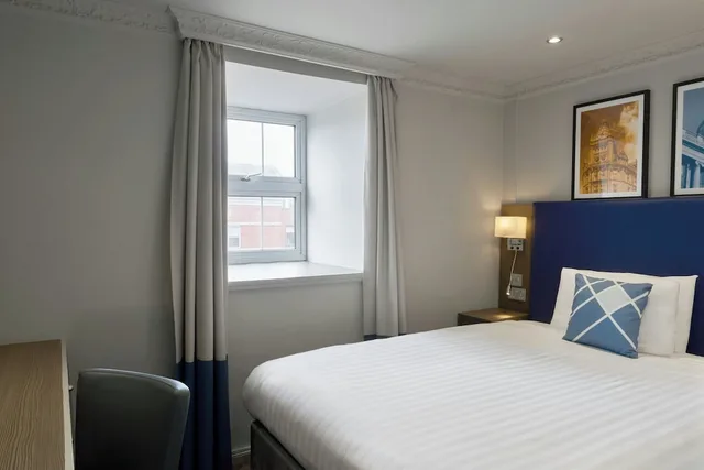غرفة بسرير مزدوج، Four Points Flex by Sheraton Nottingham 1/2