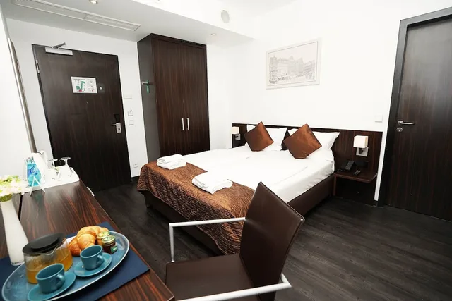 غرفة قياسية بسرير مزدوج، The Atrium Hotel 1/4