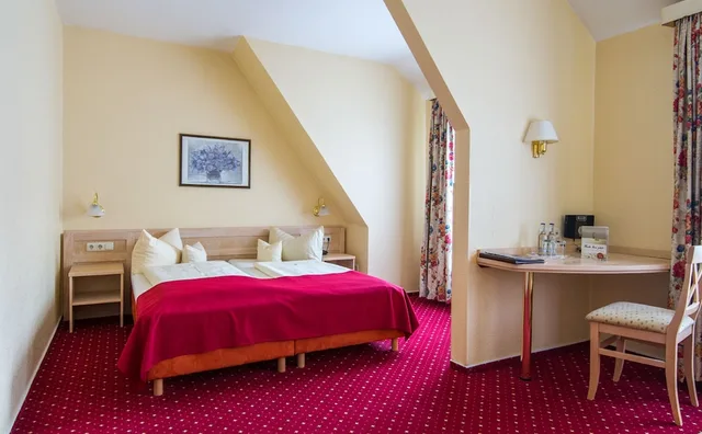 Junior Suite, Double Bed, Acht Linden 1/4