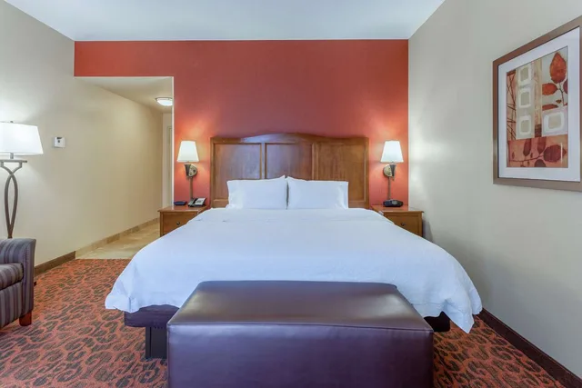 Studio, Suite, King Bed, Sofa, Hampton Inn Baltimore Owings Mills 1/4