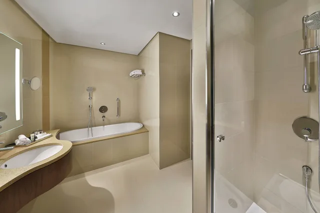 جناح بسرير كينج بغرفة نوم واحدة مع أريكة للمدخنين، كورتيارد ماريوت(Courtyard by Marriott Riyadh Olaya) 4/5