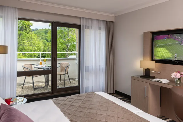 غرفة قياسية بسرير مزدوج أو سريرين منفصلين، Leonardo Royal Hotel Baden Baden 4/8