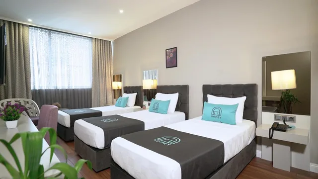 غرفة أساسية ثلاثية، Homey Airport Hotel 9/10