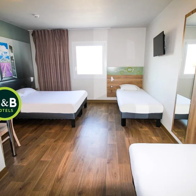 غرفة رباعية، B And B Hotel Montelimar Sud 2/9