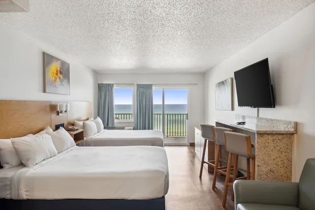Walkout, Premier, Suite, 2 Queen Beds, Beach Front, Kitchen، Sugar Sands Inn And Suites Panama City Beach 3/9