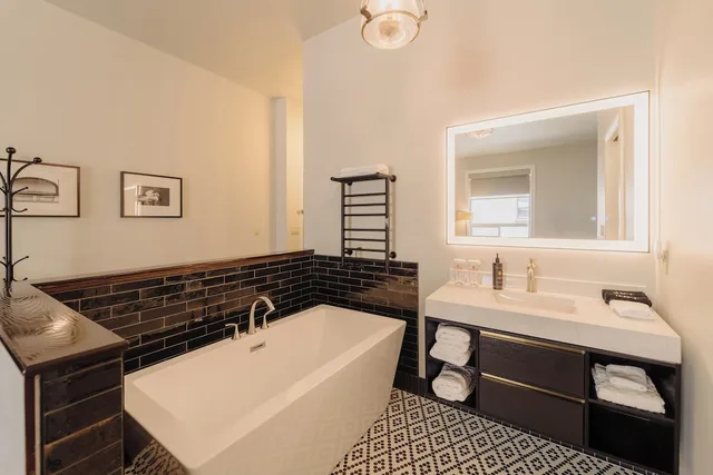 غرفة قياسية بسرير كينج، Mercer Hotel Downtown BW Premier Collection 7/10