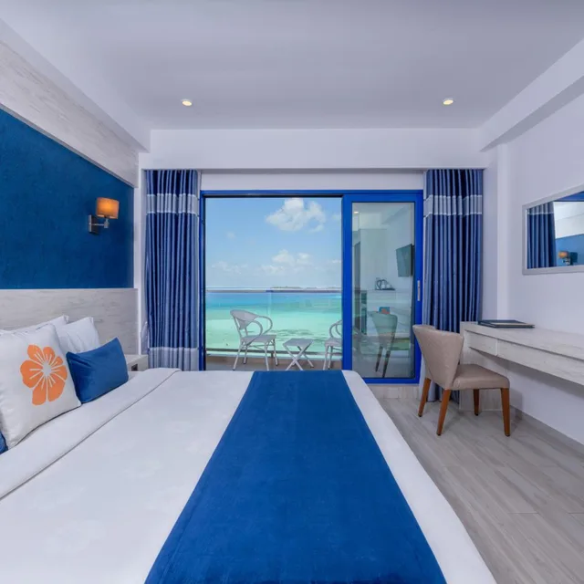 غرفة ديلوكس بسرير مزدوج بإطلالة على البحر بشرفة، Kaani Palm Beach 1/6