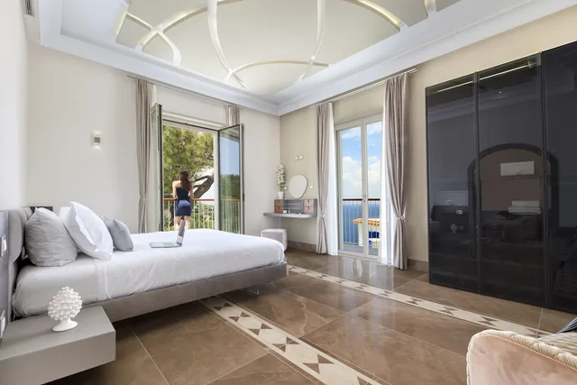 جناح سوبيريور بسرير كينج مع أريكة، Sorrento Dream Resort 5/10