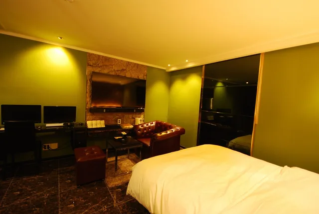 Spa, Premium, Double Bed, Jetted Tub، Hotel Buti 2/3