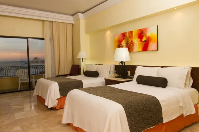 غرفة قياسية بسريرين مزدوجين، Royal Villas Resort Hotel 2/5