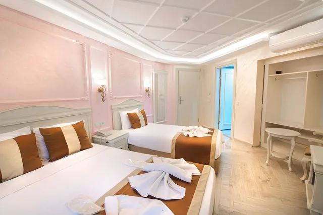 غرفة اقتصادية ثلاثية بثلاثة أسرّة، My Assos Hotel Istanbul 8/10