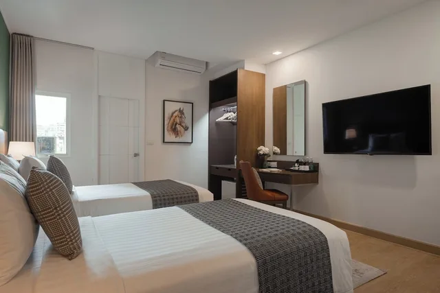 غرفة بريميير بسريرين منفصلين بشرفة، The Legacy Hotel Nana Sukhumvit, Aspira Collection 4/5