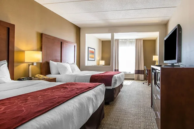 جناح بسريرين كوين، Comfort Suites Richmond, KY 2/10