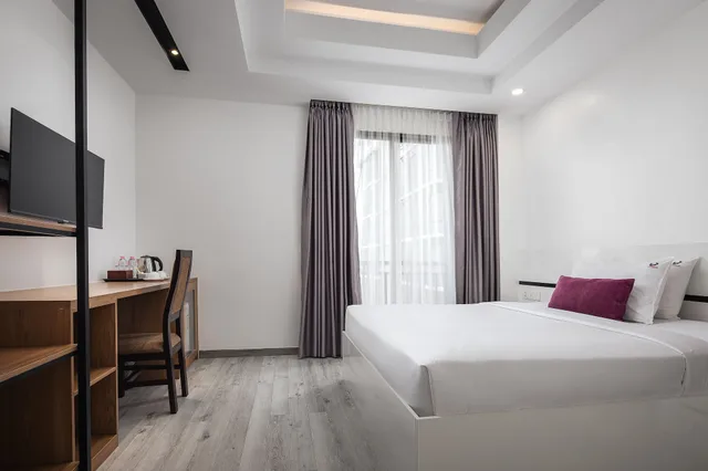 غرفة ديلوكس ثلاثية بسرير كوين وسرير فردي، KING GRAND BOUTIQUE HOTEL 2/9